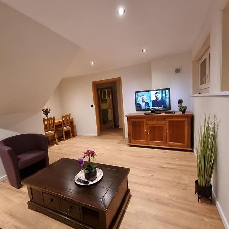 Susberg 3 Luxe Verblijf Met Zwembad En Sauna NeerNeerpelt Exterior foto